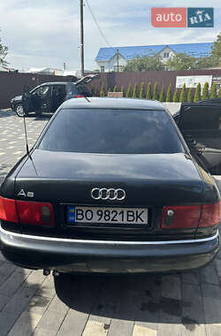 Седан Audi A8 1999 в 