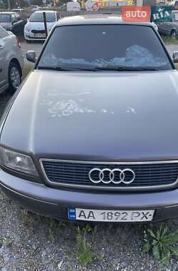 Седан Audi A8 1996 в 