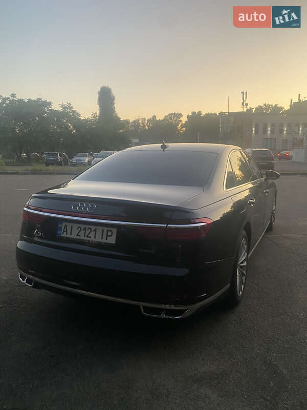 Седан Audi A8 2021 в Києві