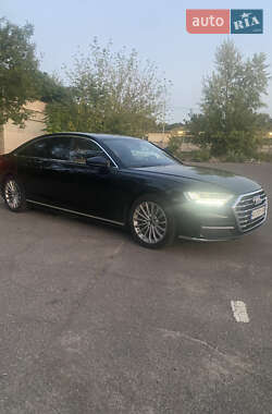 Седан Audi A8 2021 в 