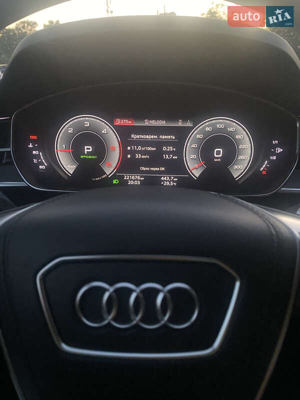 Седан Audi A8 2021 в Києві