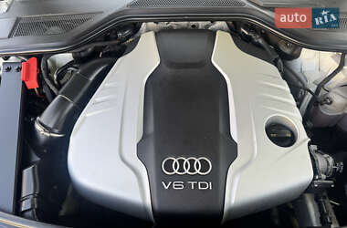 Седан Audi A8 2014 в 