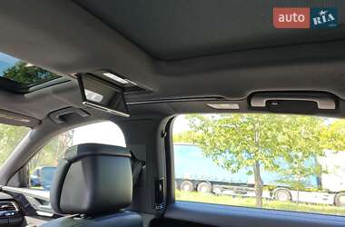 Седан Audi A8 2015 в 