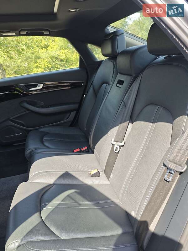 Седан Audi A8 2015 в Смеле фото 9 Седан Audi A8 2015 в Смеле