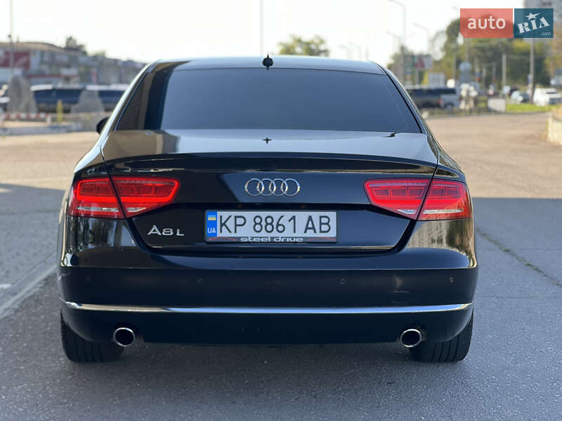 Седан Audi A8 2013 в Запоріжжі