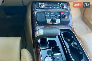Седан Audi A8 2013 в 