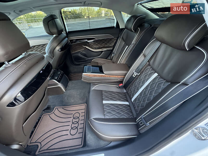 Седан Audi A8 2020 в Києві