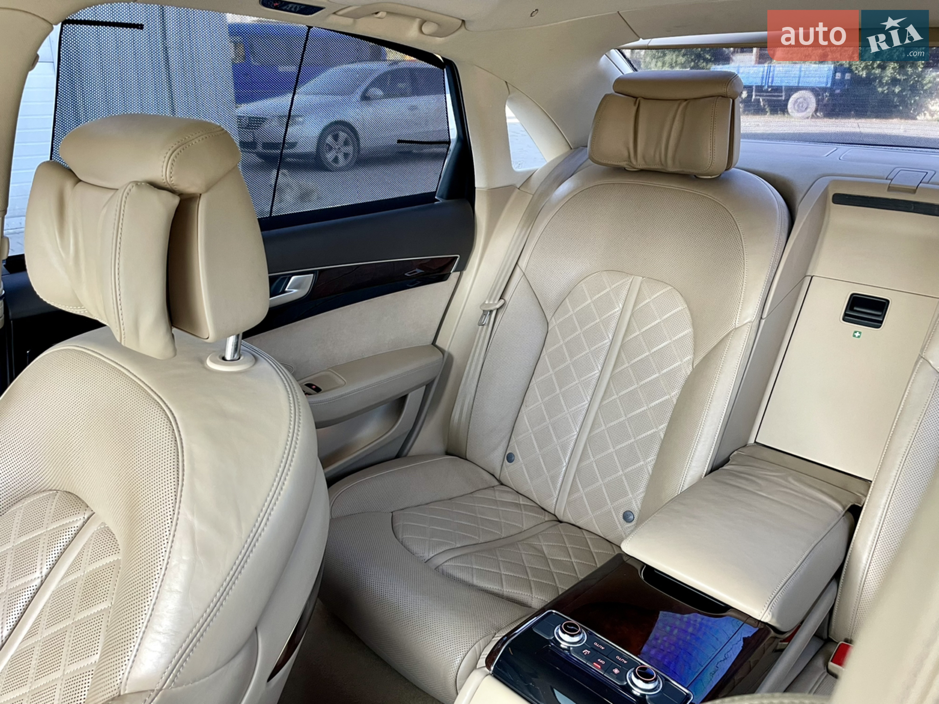 2013 Audi A8 - мініатюра 23
