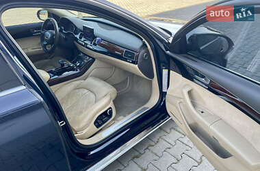 Седан Audi A8 2013 в 
