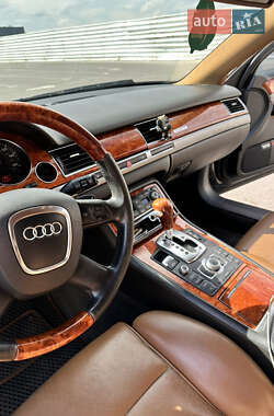 Седан Audi A8 2007 в Львове