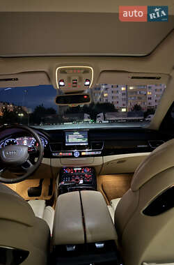 Седан Audi A8 2015 в 