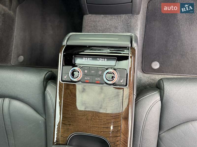 Седан Audi A8 2017 в Вінниці