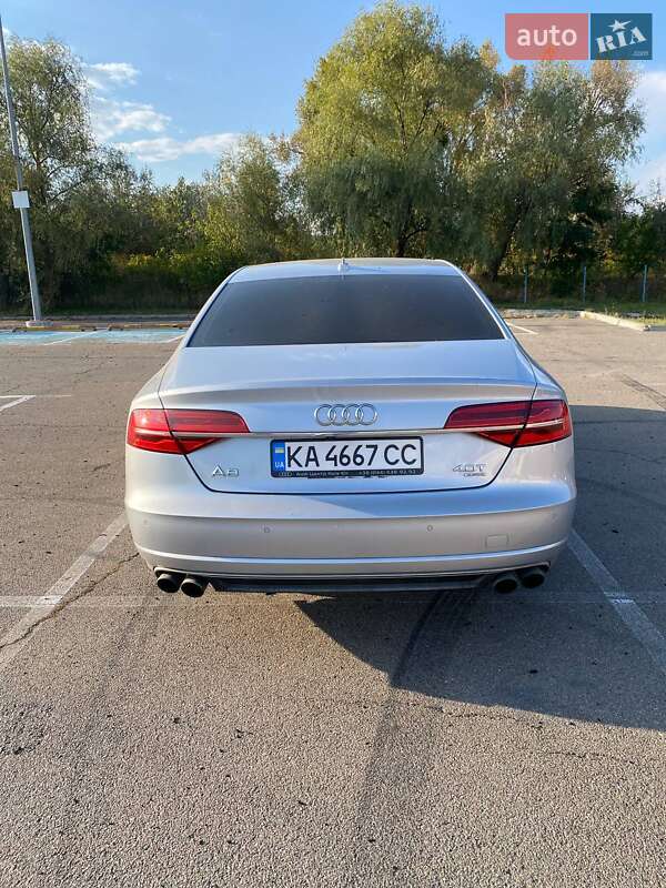 Седан Audi A8 2015 в Києві