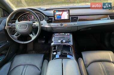 Седан Audi A8 2015 в 