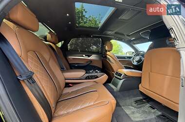 Седан Audi A8 2015 в 