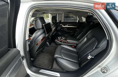 Седан Audi A8 2011 в 
