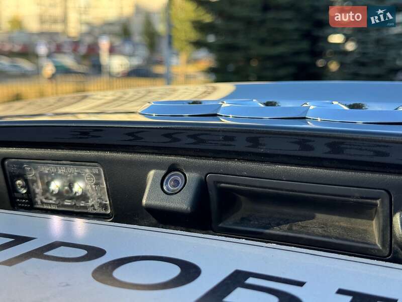 Седан Audi A8 2011 в Киеве