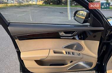 Седан Audi A8 2011 в 