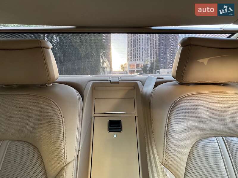 Седан Audi A8 2011 в Киеве