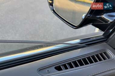 Седан Audi A8 2011 в 