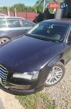Седан Audi A8 2011 в 
