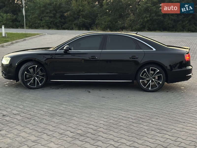 Audi A8 2011