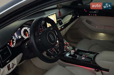 Седан Audi A8 2011 в 