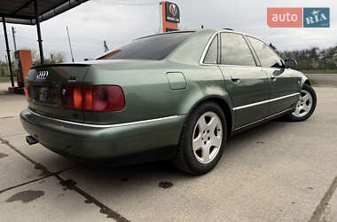 Седан Audi A8 2002 в 