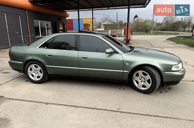 Седан Audi A8 2002 в 