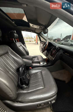 Седан Audi A8 2002 в 