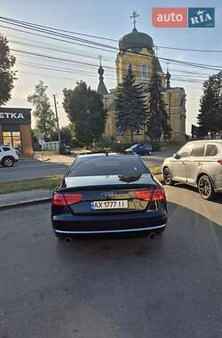 Седан Audi A8 2010 в 