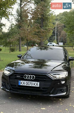 Седан Audi A8 2021 в 