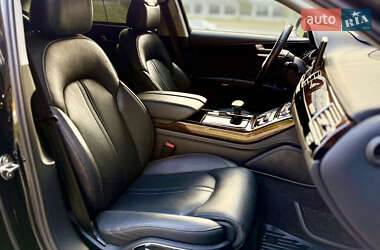 Седан Audi A8 2017 в 