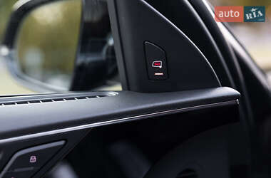 Седан Audi A8 2015 в 