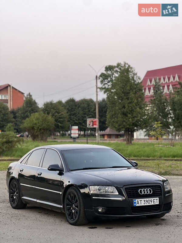Седан Audi A8 2006 в Выгоде