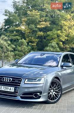 Седан Audi A8 2015 в 
