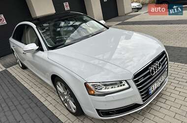 Седан Audi A8 2015 в 