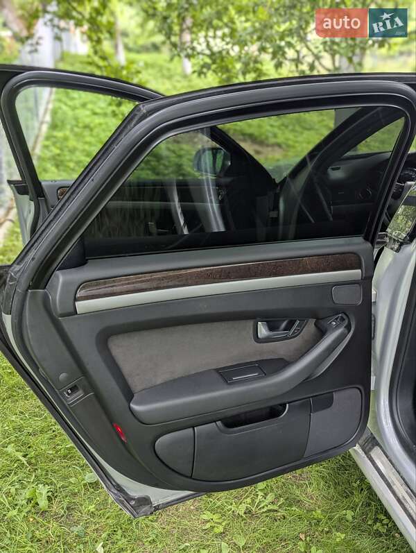 Седан Audi A8 2007 в Львове