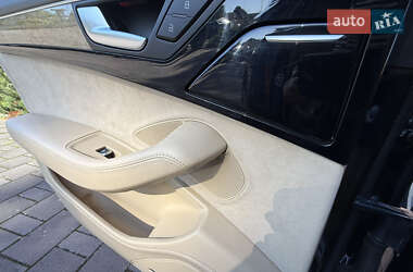 Седан Audi A8 2011 в 