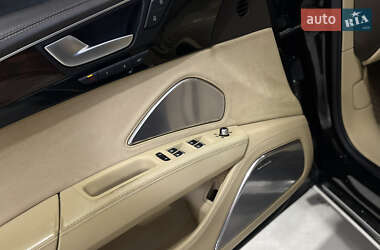 Седан Audi A8 2011 в 