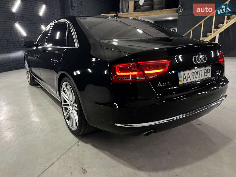 Седан Audi A8 2011 в Києві
