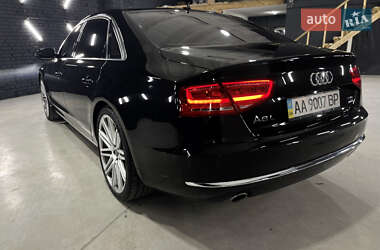 Седан Audi A8 2011 в 