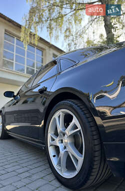 Седан Audi A8 2010 в 