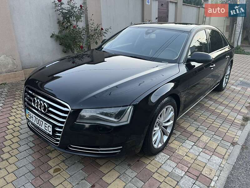 Audi A8 2012