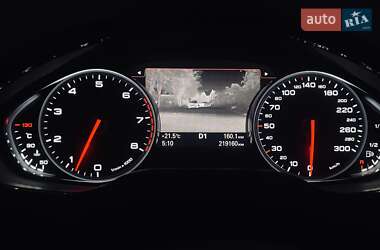 Седан Audi A8 2011 в 