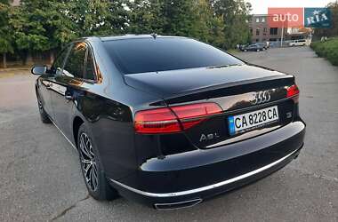 Седан Audi A8 2017 в 