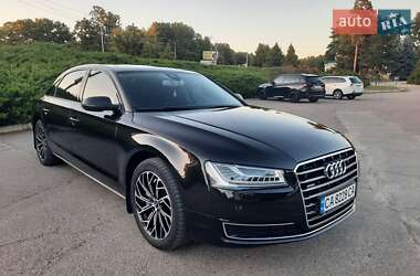 Седан Audi A8 2017 в 