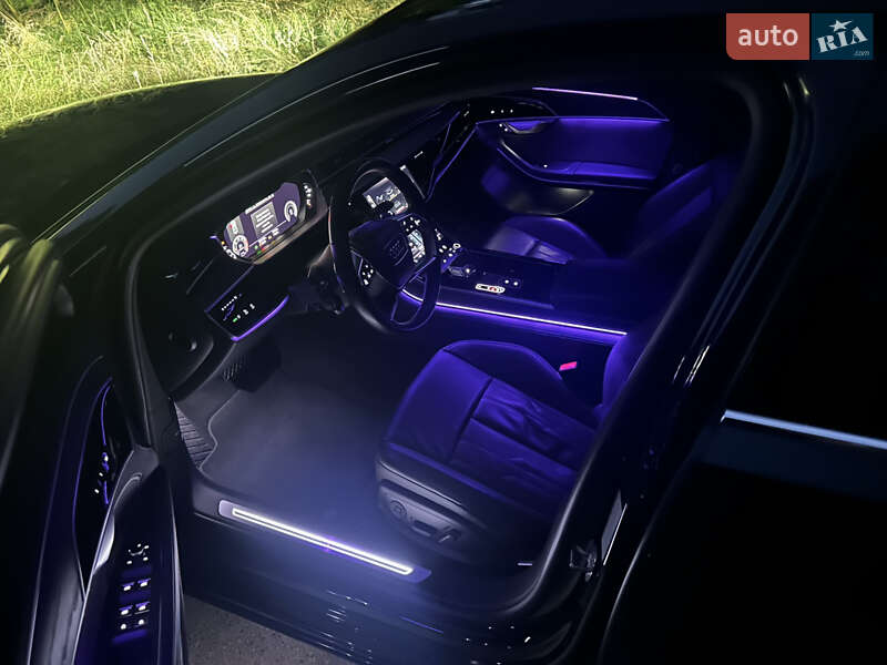Седан Audi A8 2021 в Киеве фото 11 Седан Audi A8 2021 в Киеве