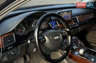 Седан Audi A8 2011 в 