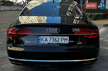 Седан Audi A8 2015 в 